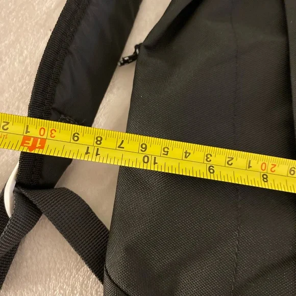 💙 Quechua Black Backpack - Picture 6 of 15